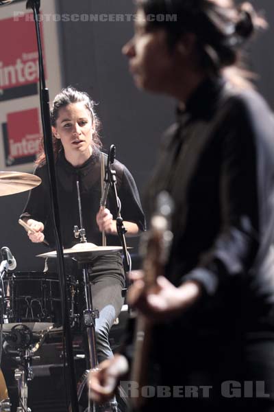 SAVAGES - 2014-03-26 - PARIS - Radio France (Studio 105) - Ayse Hassan - Fay Milton